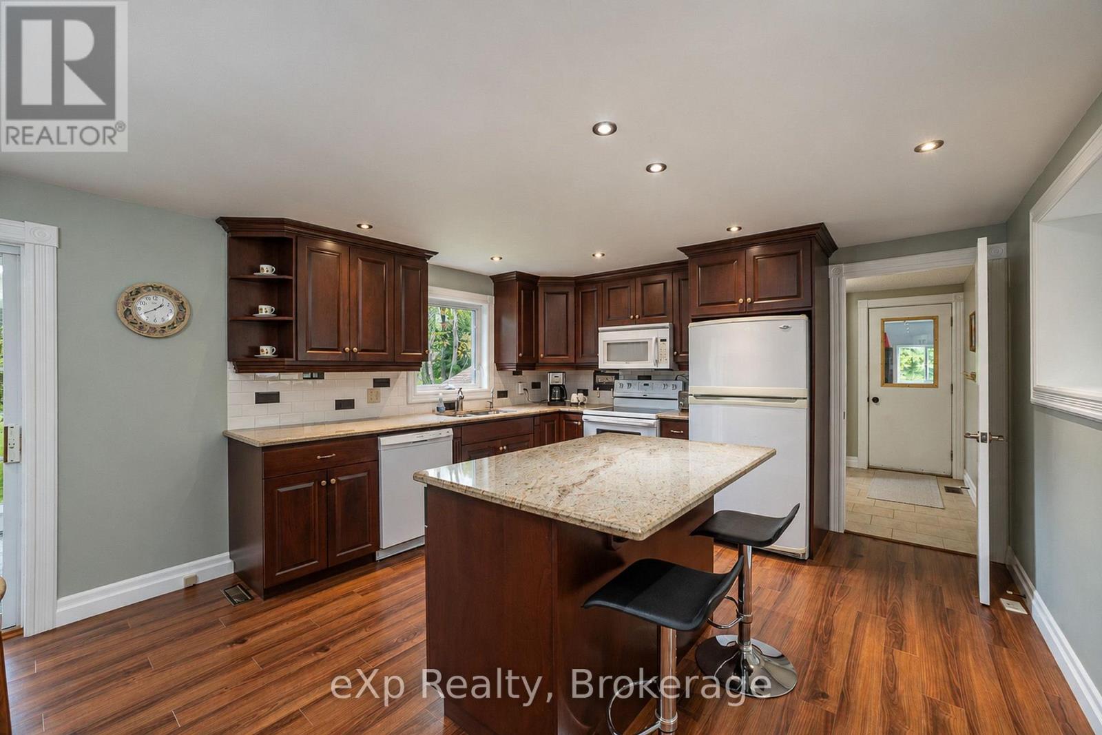 350144 BAYSHORE ROAD - 7