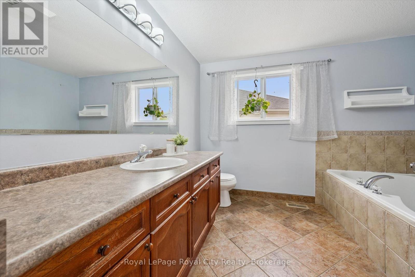 67 CEDARVALE AVENUE - 26