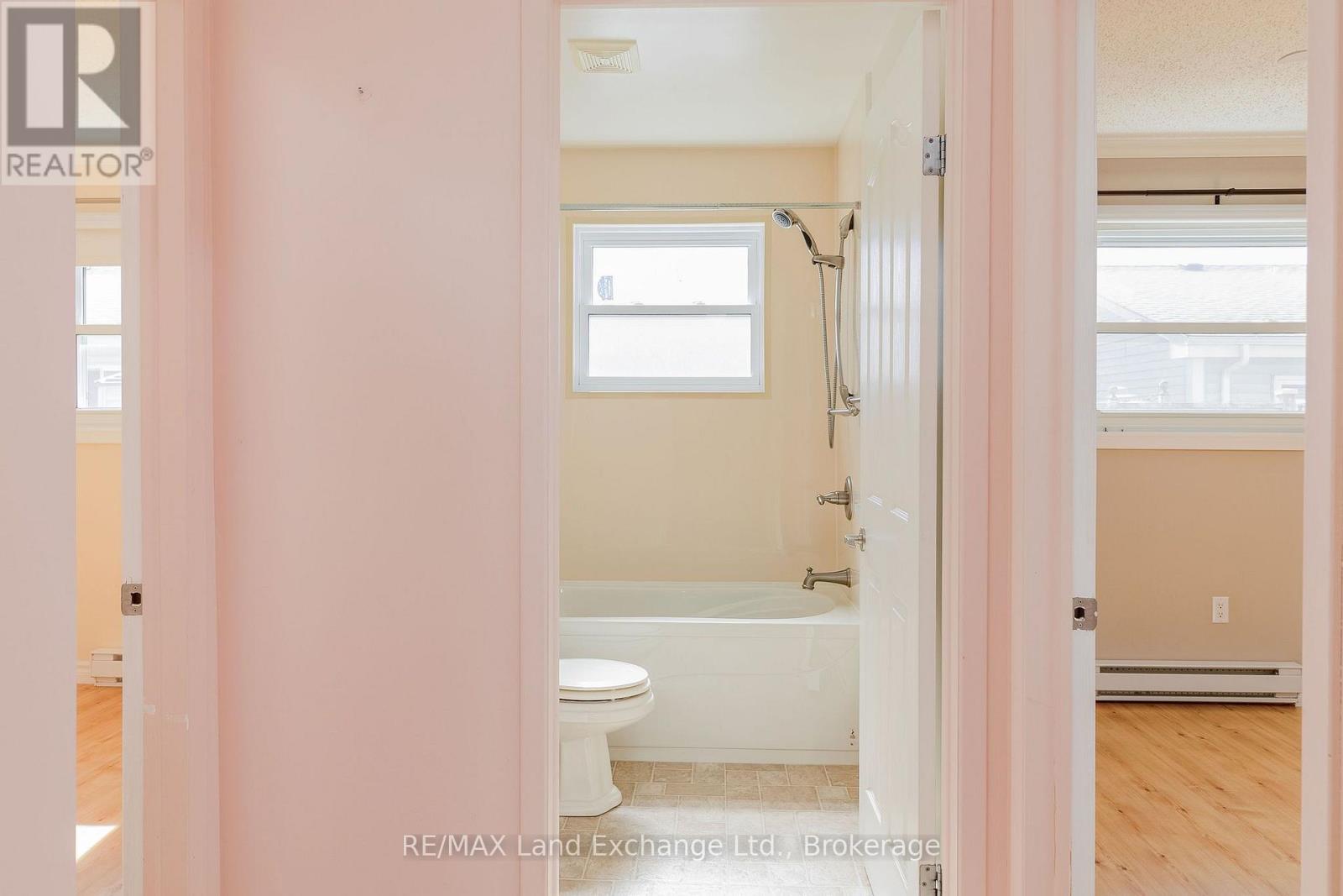 #20 303 WATERLOO STREET - 14