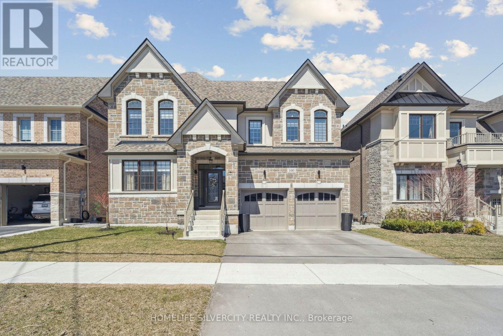100 Church Street, Georgina, ON photo 2