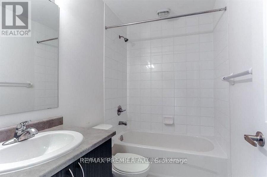 #313 54 SKY HARBOUR DRIVE - Image 15
