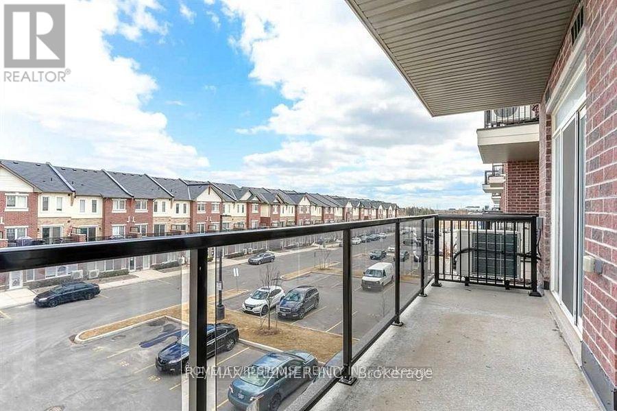 #313 54 SKY HARBOUR DRIVE - 20