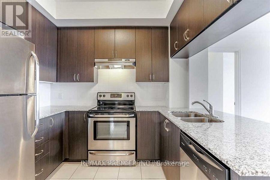 Photo of 313 - 54 SKY HARBOUR DRIVE