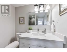 Lower - 123 Bowman Avenue, Whitby, ON L1N3T7 Photo 7