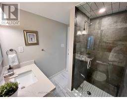 Lower - 123 Bowman Avenue, Whitby, ON L1N3T7 Photo 9