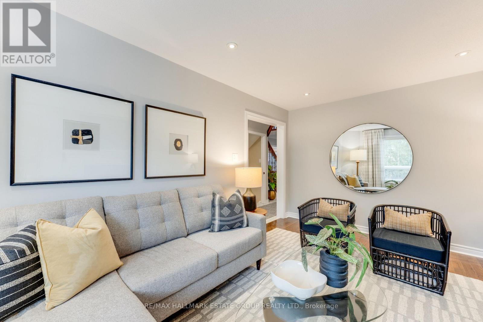 25 DEWBOURNE PLACE - Image 20