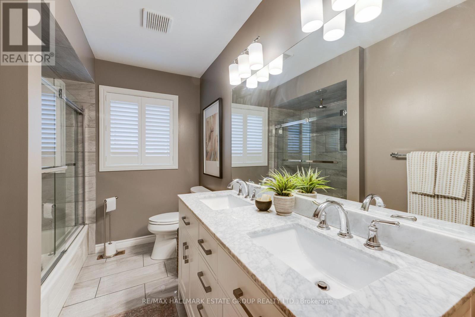 25 DEWBOURNE PLACE - Image 35