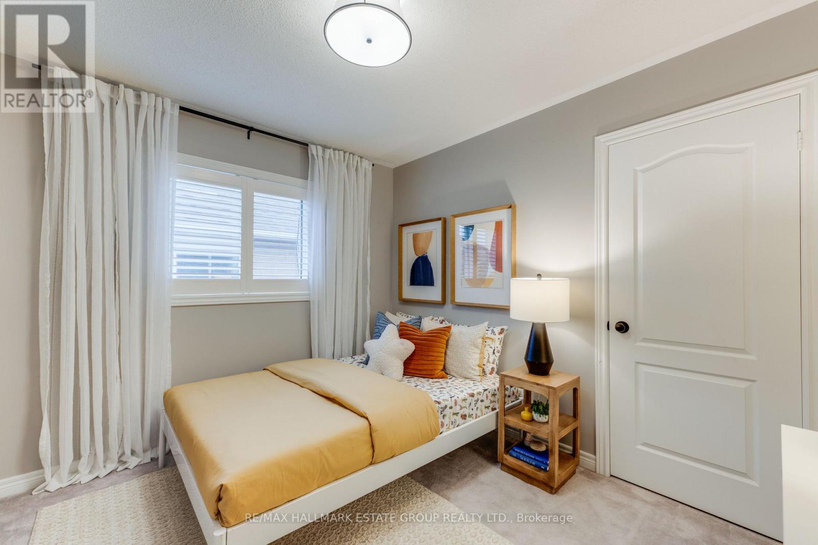 25 DEWBOURNE PLACE - Image 37