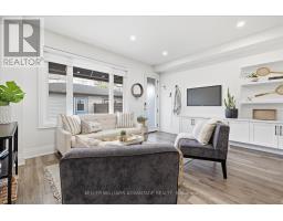 85 Sarah Ashbridge Avenue, Toronto, ON M4L3Y1 Photo 11