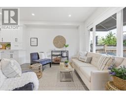 85 Sarah Ashbridge Avenue, Toronto, ON M4L3Y1 Photo 13