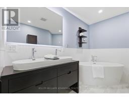 85 Sarah Ashbridge Avenue, Toronto, ON M4L3Y1 Photo 27