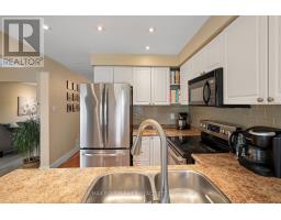 648 Cognac Crescent, Pickering, ON L1X1L8 Photo 13