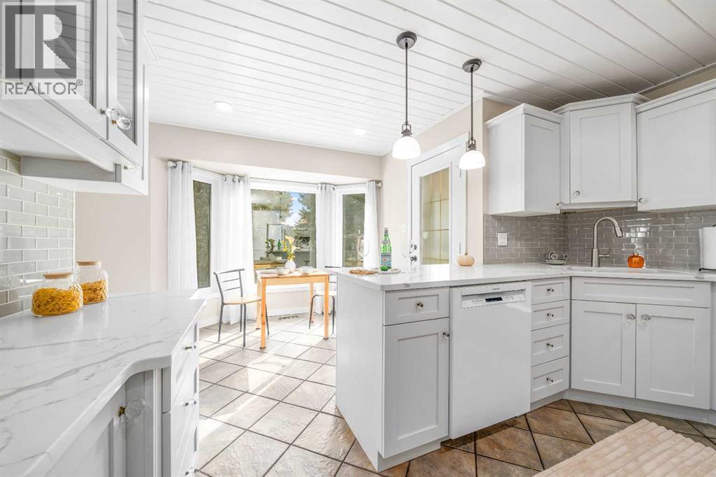 11 Taylor Crescent SE - 6