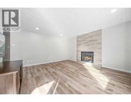 4pc Bathroom - 11 Taylor Crescent Se, Medicine Hat, AB T1B3X5 Photo 11