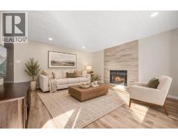 3pc Bathroom - 11 Taylor Crescent Se, Medicine Hat, AB T1B3X5 Photo 12