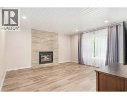 Family room - 11 Taylor Crescent Se, Medicine Hat, AB T1B3X5 Photo 13