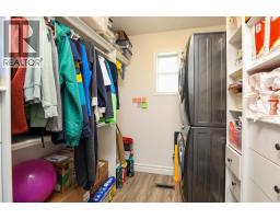 2pc Bathroom - 14 Centennial Place, Magrath, AB T0K1J0 Photo 11
