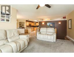 Kitchen - 14 Centennial Place, Magrath, AB T0K1J0 Photo 19