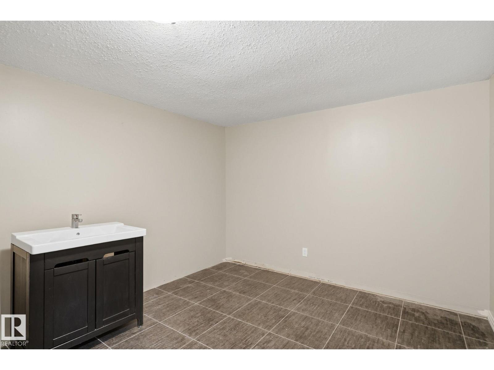 1209 CUNNINGHAM DR SW - 37