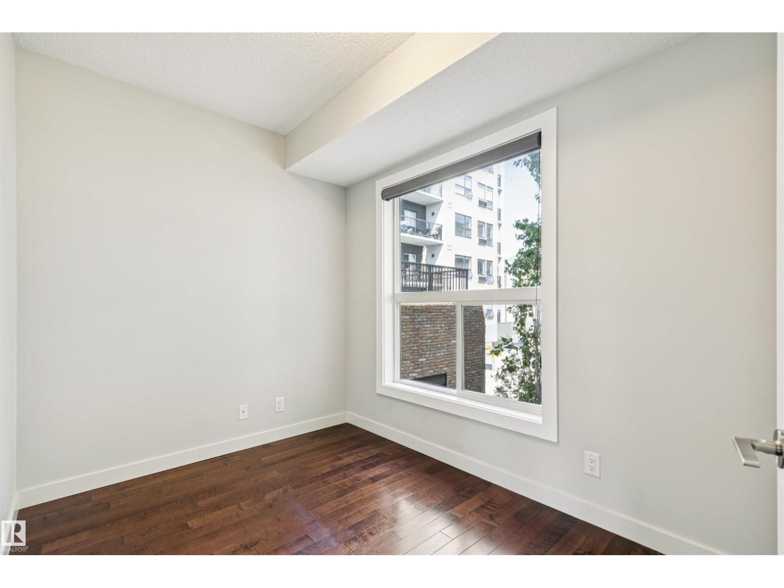 #217 10523 123 ST NW - 19