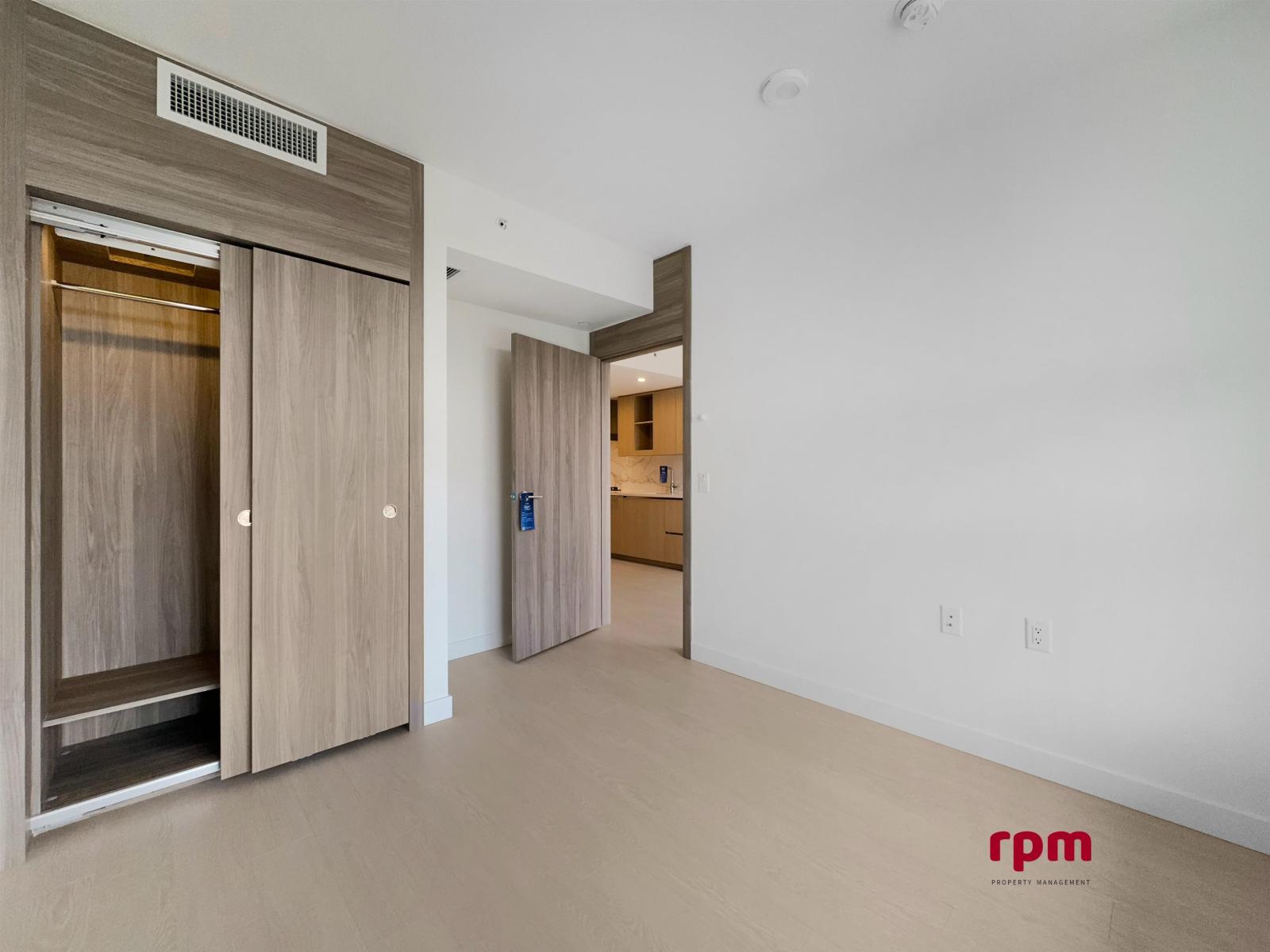 10xx 13778 100 AVENUE, Surrey - Image 1