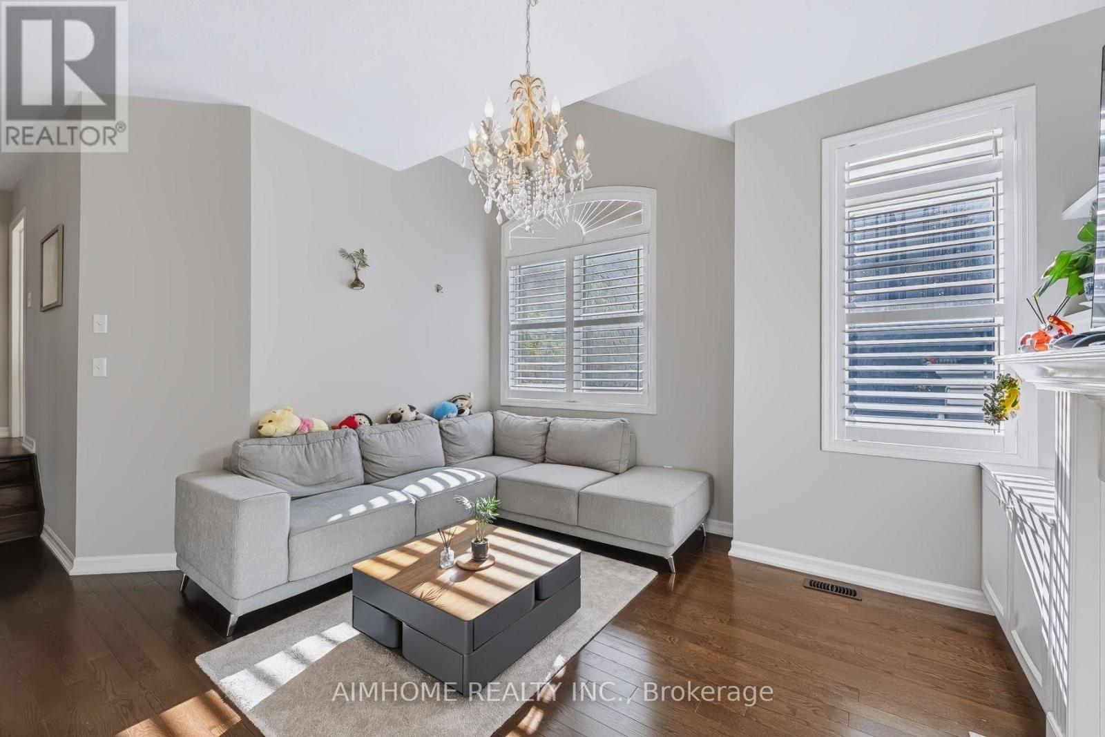 168 KEN LAUSHWAY AVENUE - 14