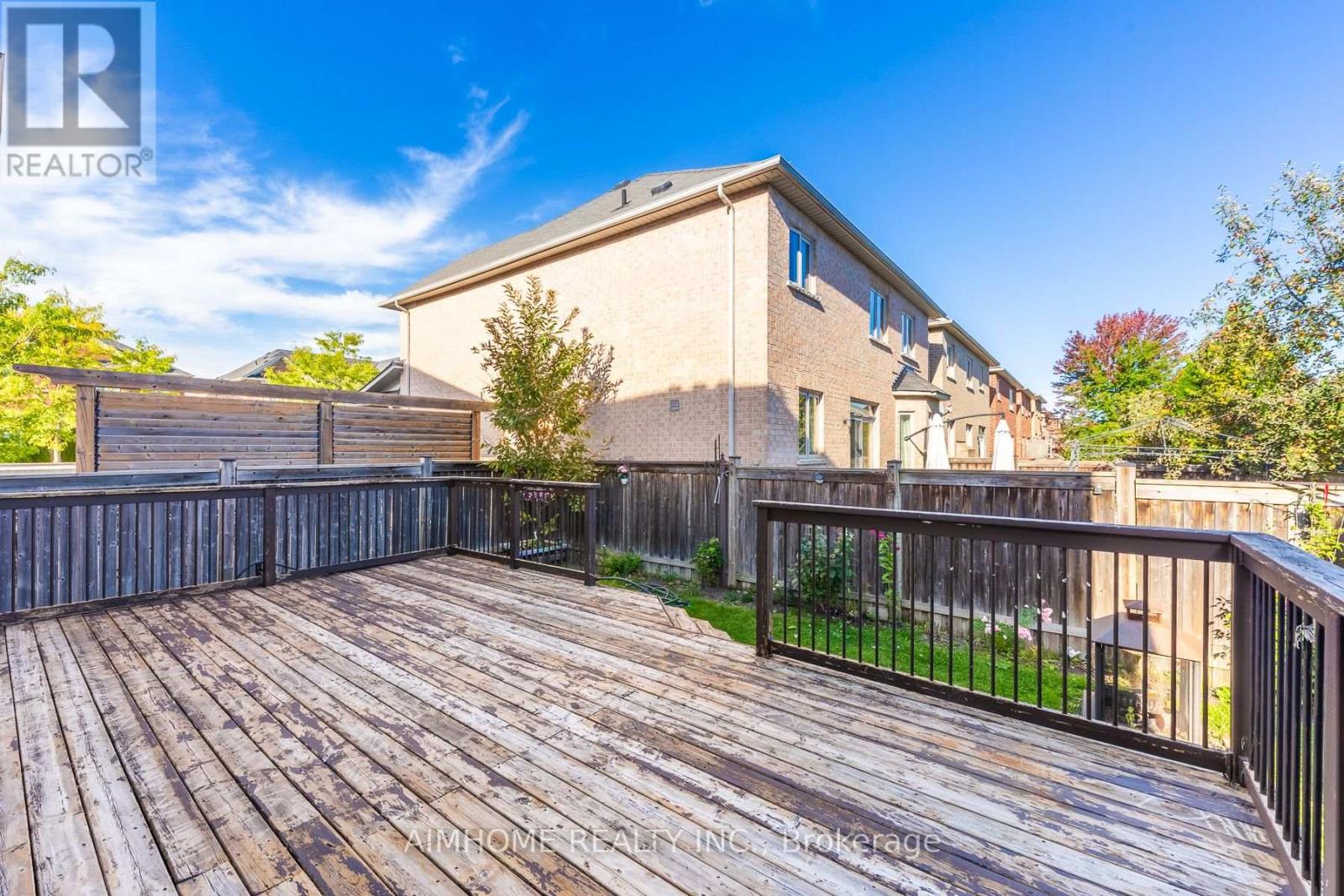 168 KEN LAUSHWAY AVENUE - 30
