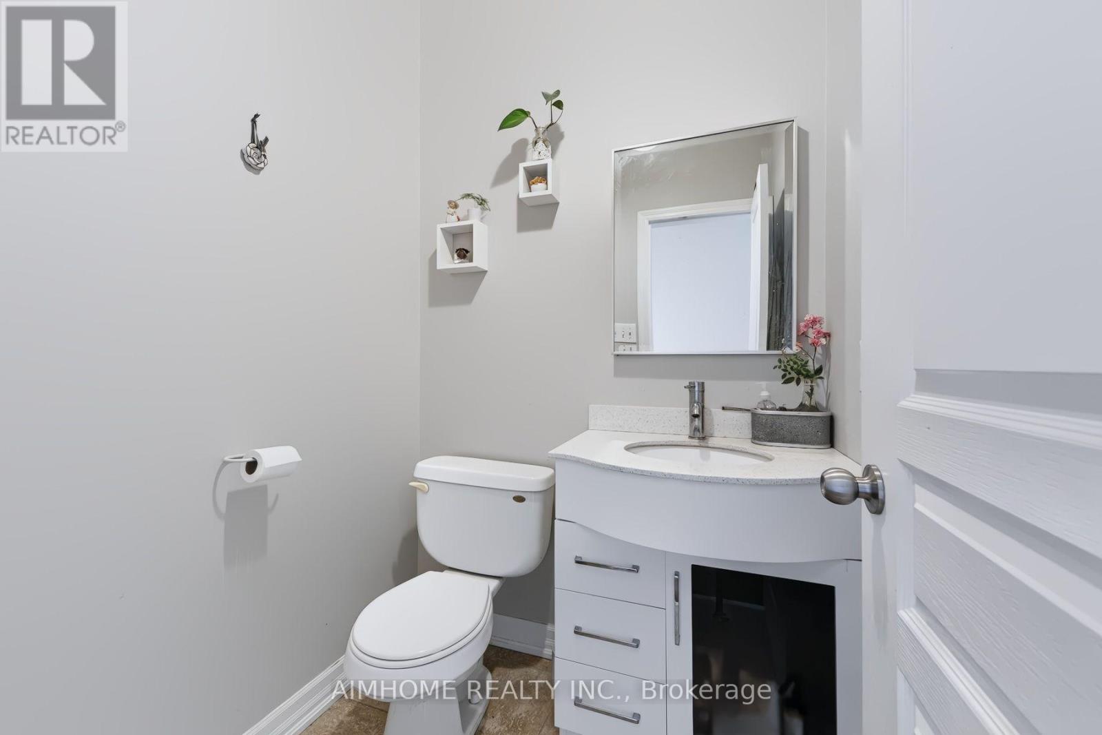 168 KEN LAUSHWAY AVENUE - 6