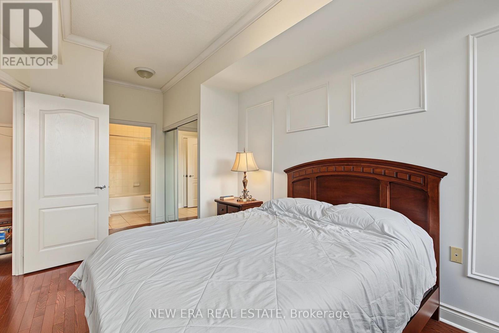#PH20 8201 ISLINGTON AVENUE - 17