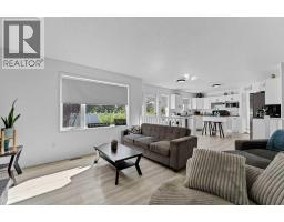 2pc Bathroom - 107 Sunset Road Sw, Medicine Hat, AB T1B4V8 Photo 18