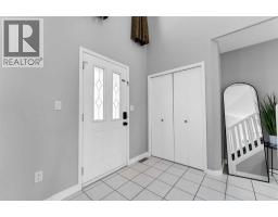 Bedroom - 107 Sunset Road Sw, Medicine Hat, AB T1B4V8 Photo 6
