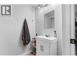 107 Sunset Road Sw, Medicine Hat, AB T1B4V8 Photo 38