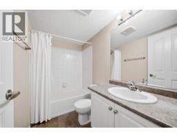 208, 3208 Valleyview Park SE - photo 14