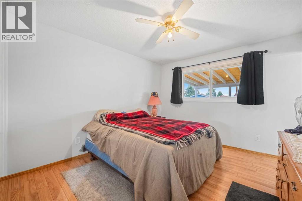 1219 68 Street NE - 15