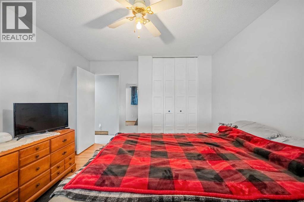 1219 68 Street NE - 17