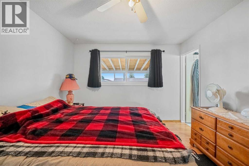 1219 68 Street NE - 16