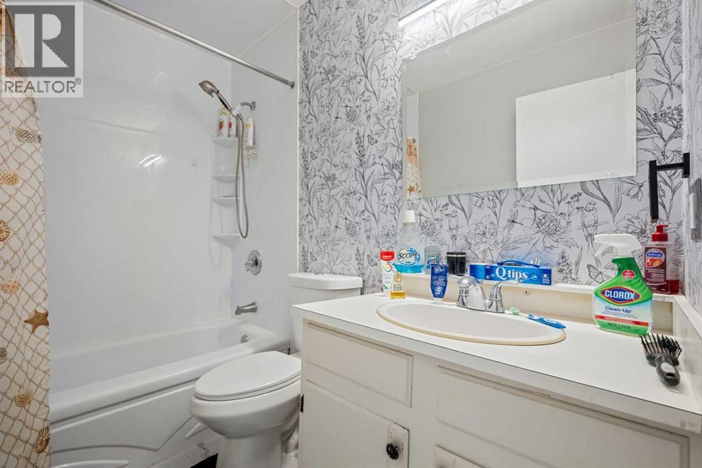 1219 68 Street NE - Image 23