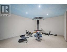 1219 68 Street NE - photo 28