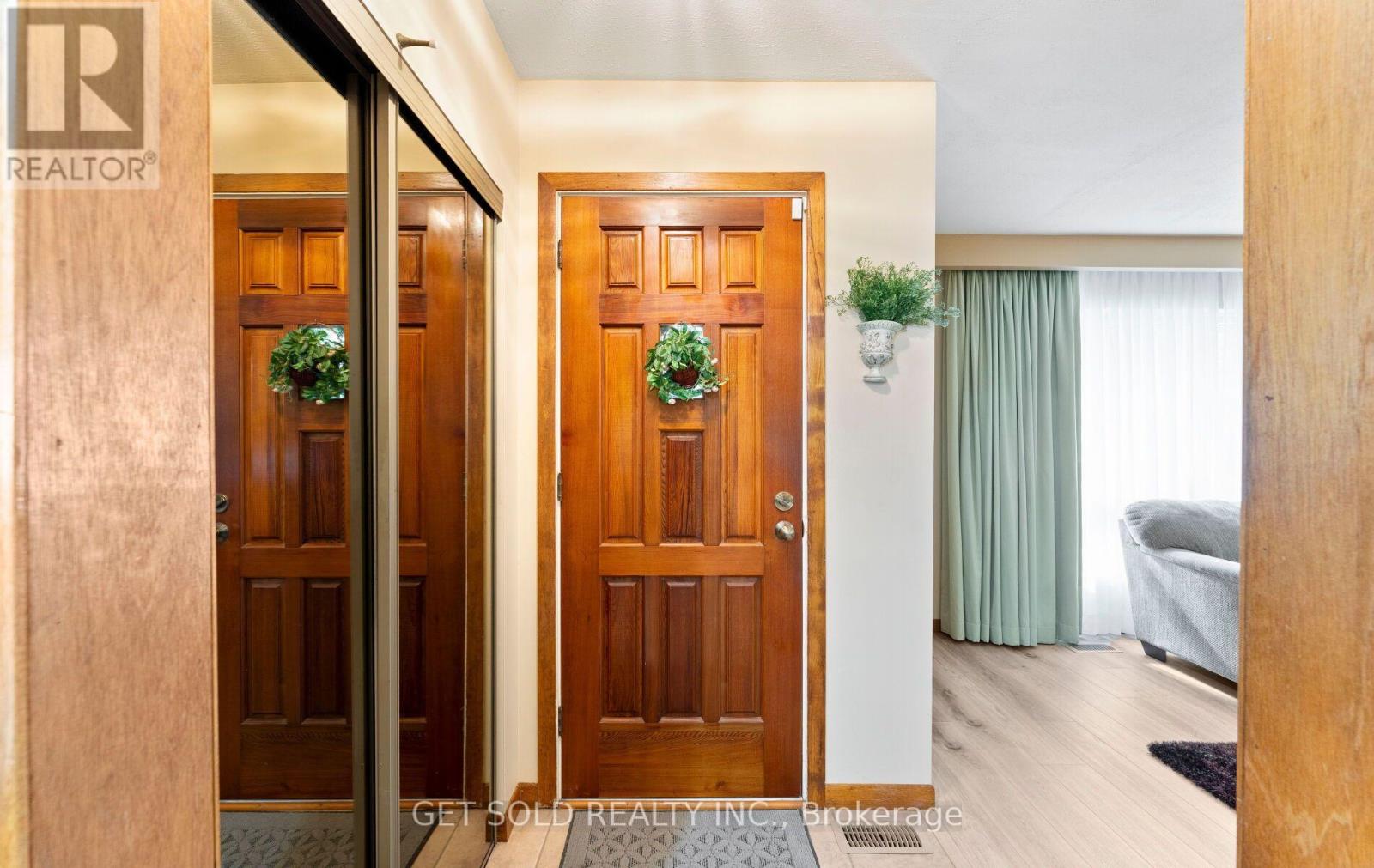Photo of 22 ALMAYO CRESCENT