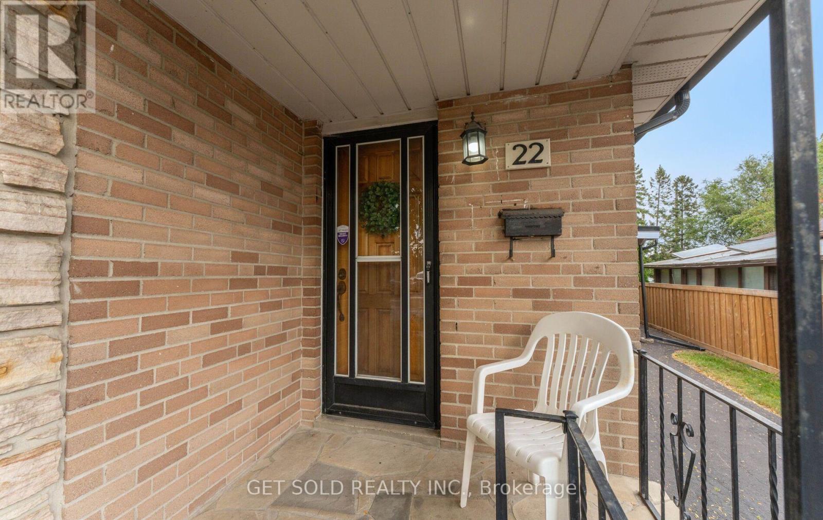 22 ALMAYO CRESCENT - 47