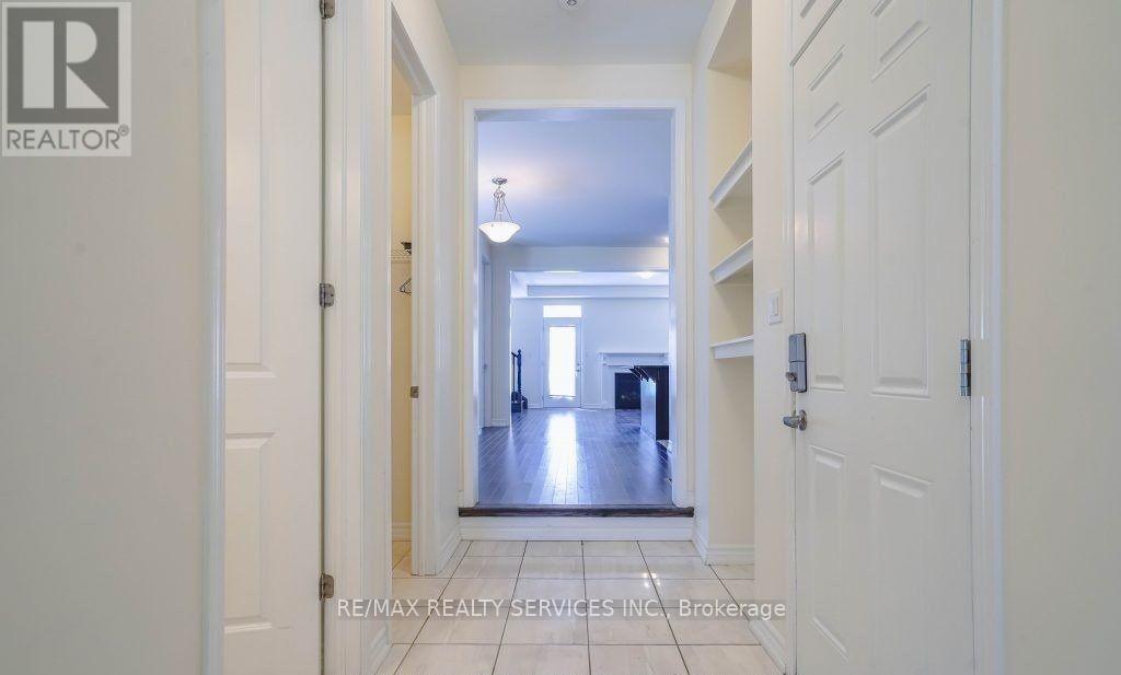 4 DIVERS ROAD, Brampton (Northwest Brampton) — photo 4