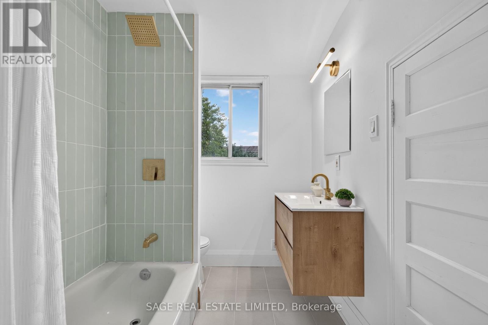 12 BRANSTONE ROAD - Image 28