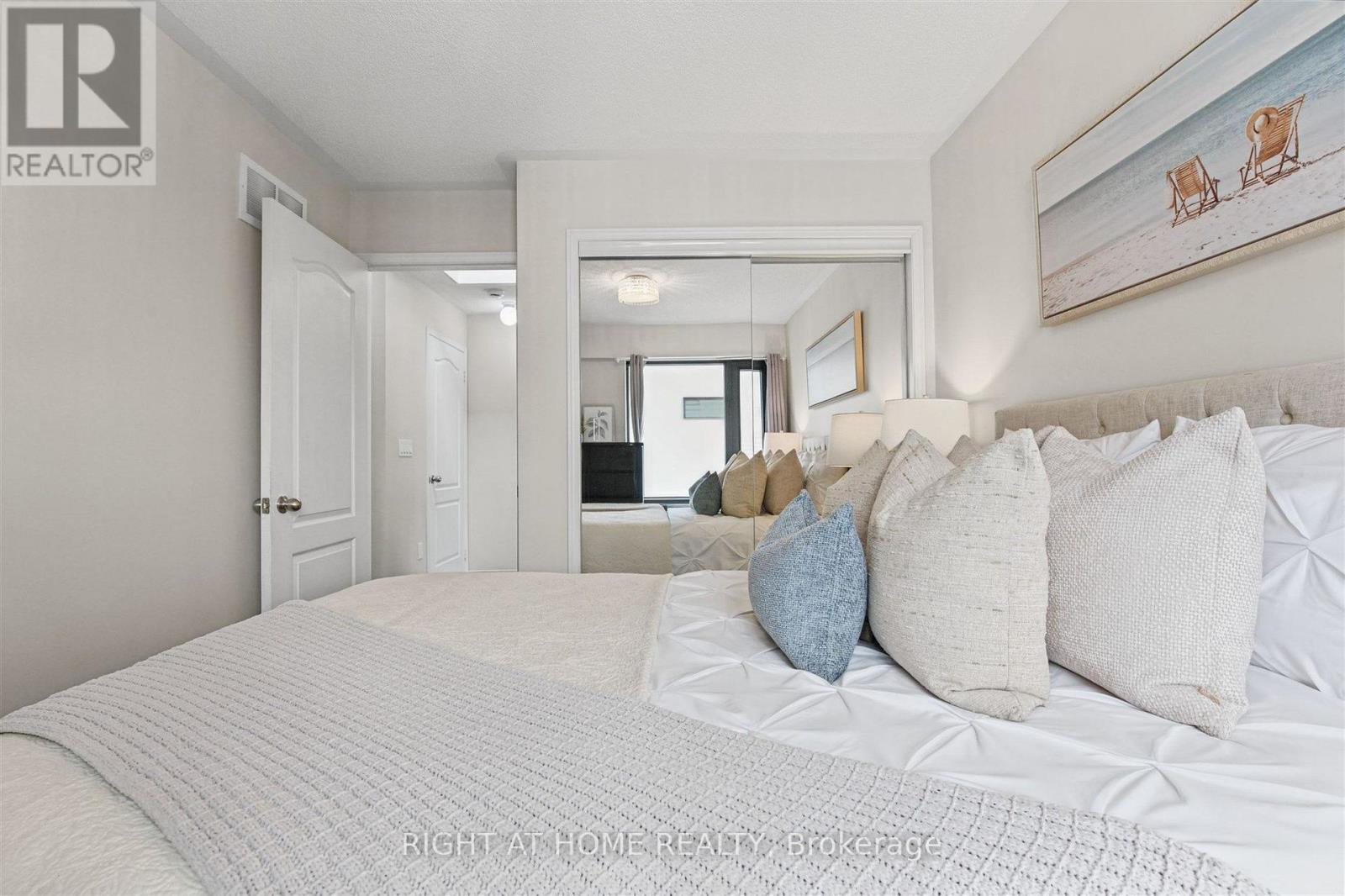 #416 130 WIDDICOMBE HILL BOULEVARD - 26
