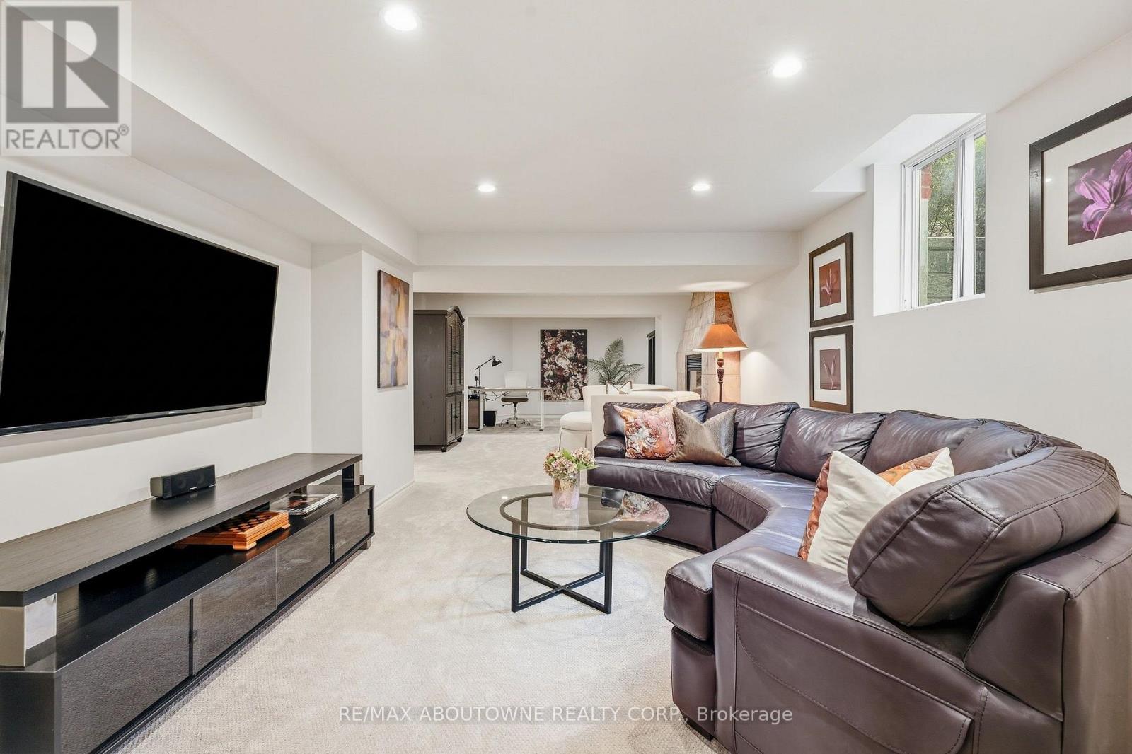 2747 TEAK CRESCENT - Image 41