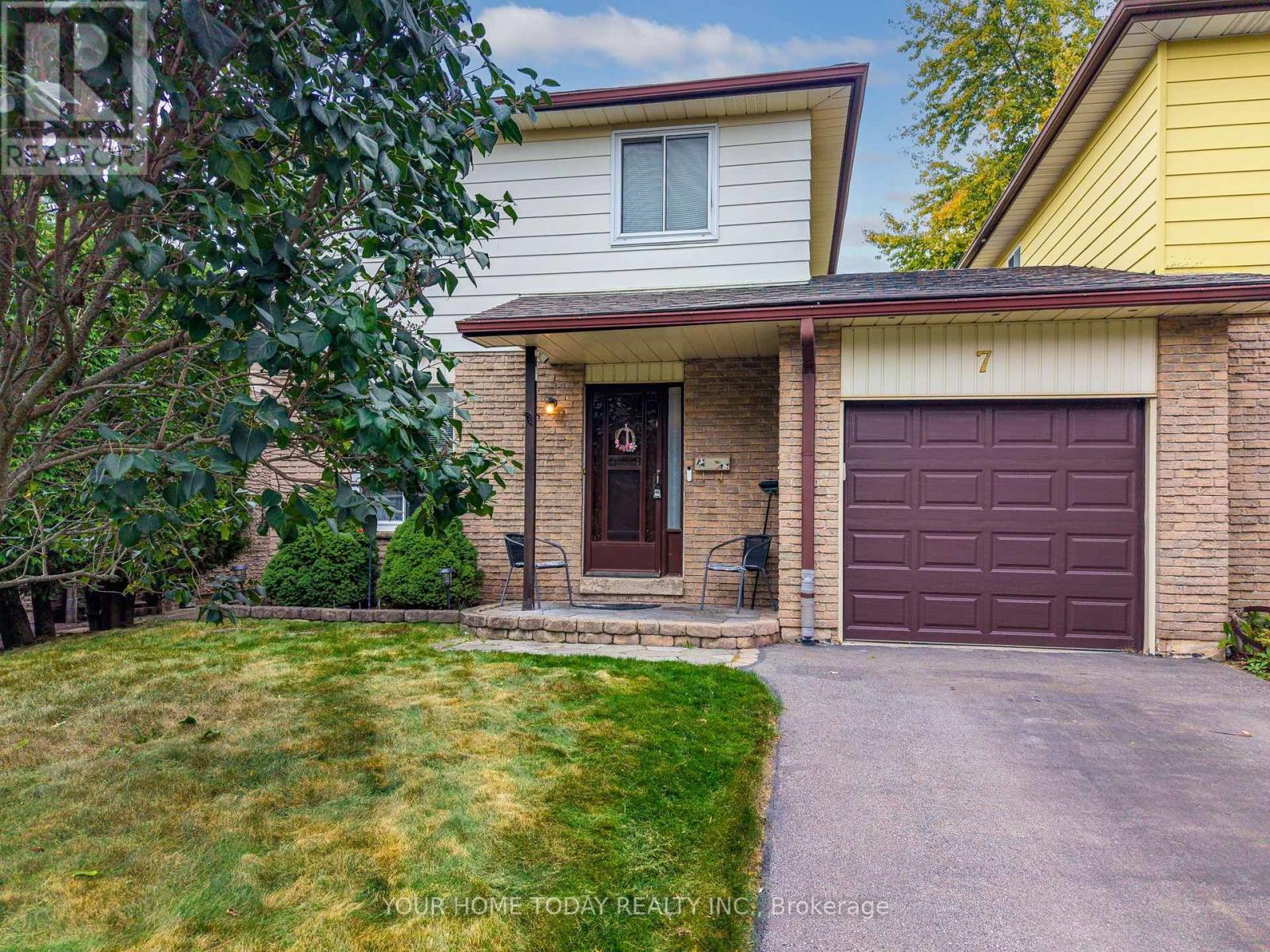 7 GREENORE CRESCENT, Halton Hills (AC Acton) — photo 2