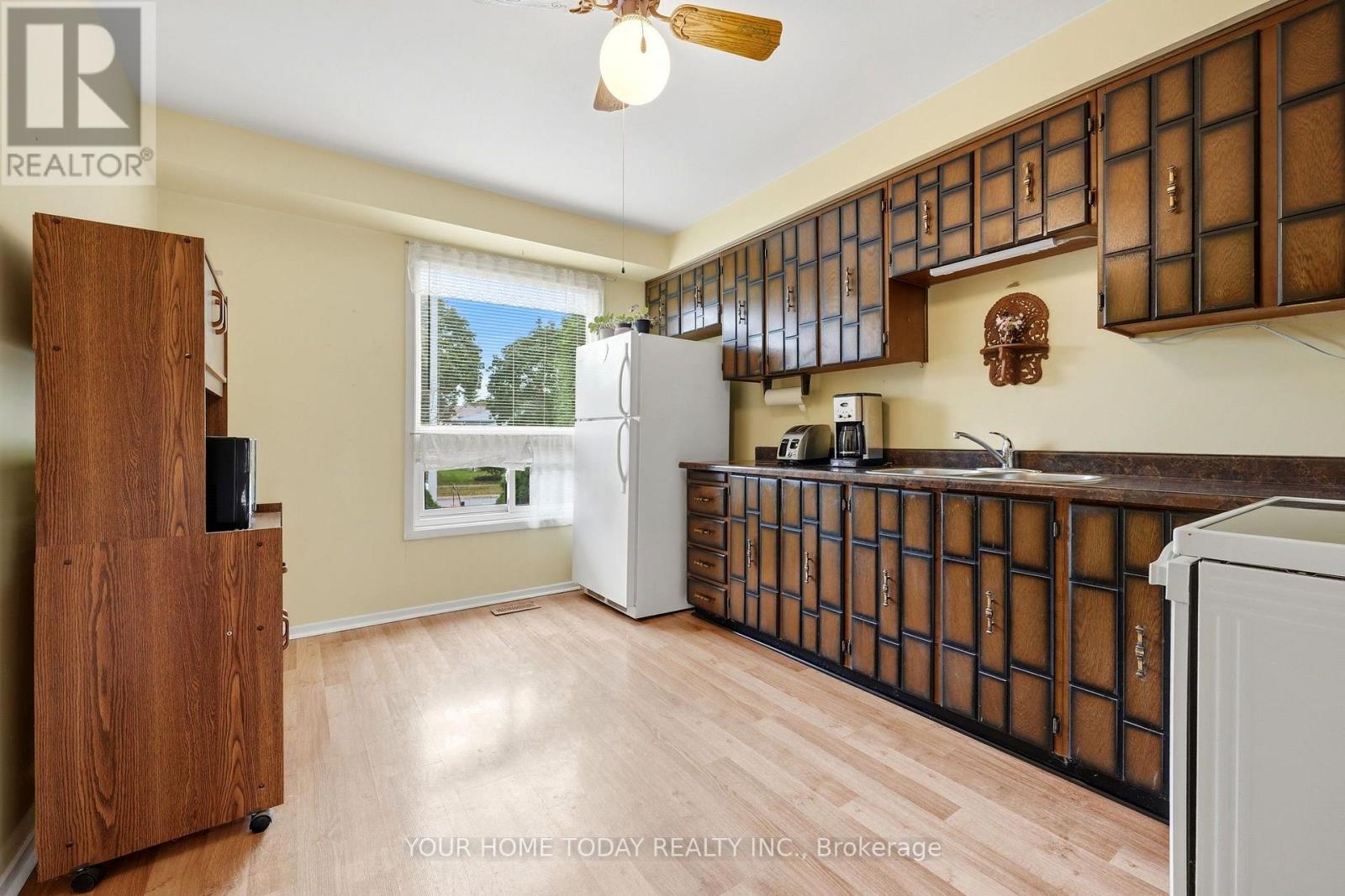 7 GREENORE CRESCENT, Halton Hills (AC Acton) — photo 8