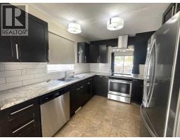 Family room - 7 Steward Drive, Whitecourt, AB T7S1R1 Photo 11