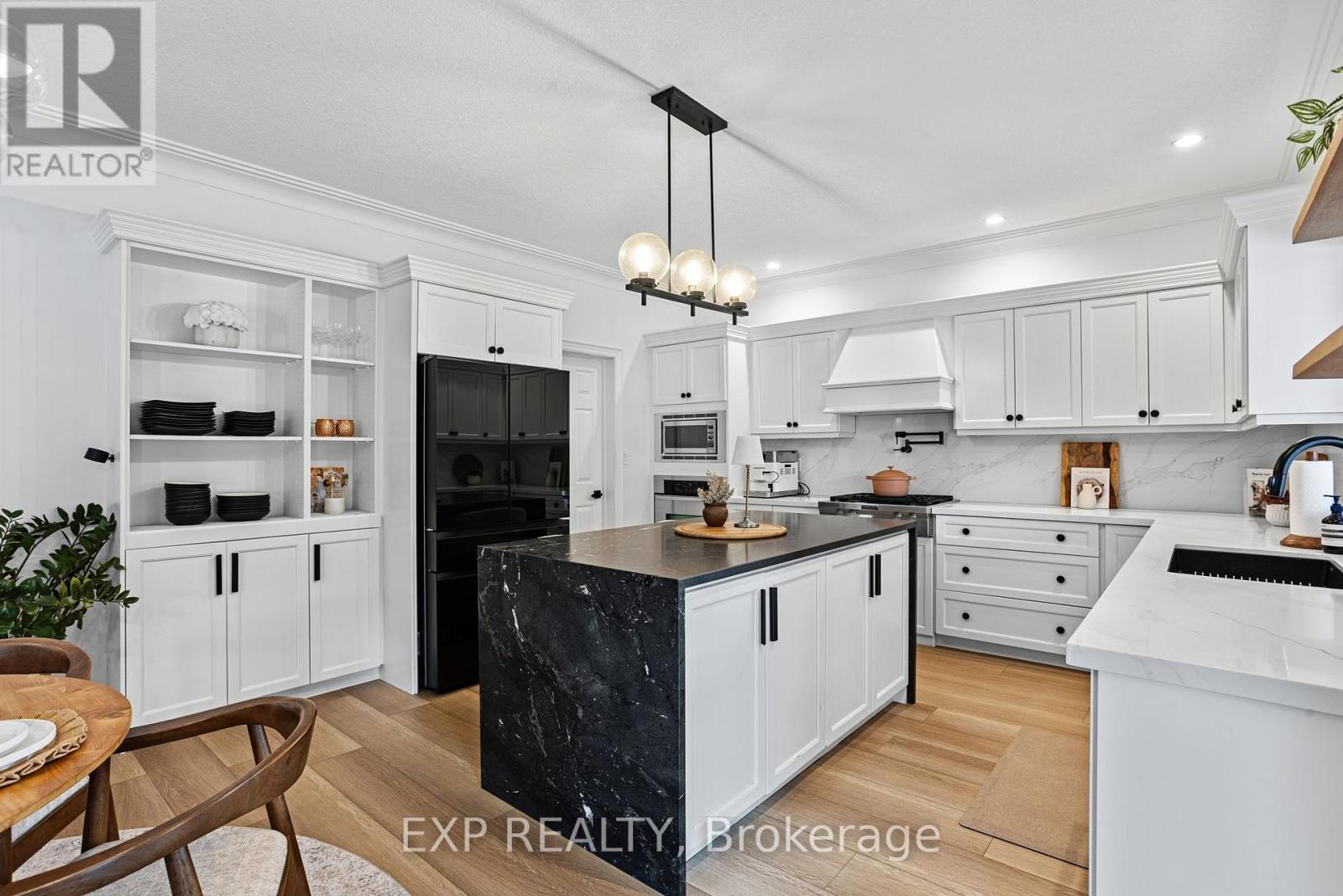 253 UPPER MOUNT ALBION ROAD - 16