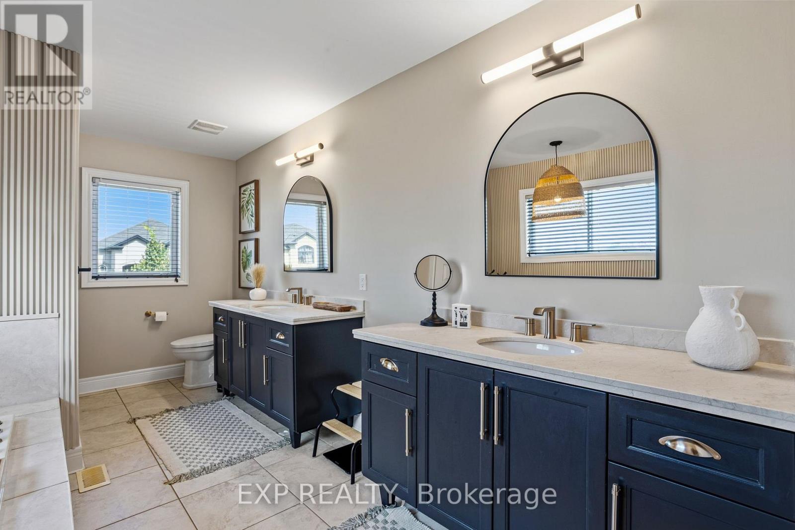 253 UPPER MOUNT ALBION ROAD - Image 27