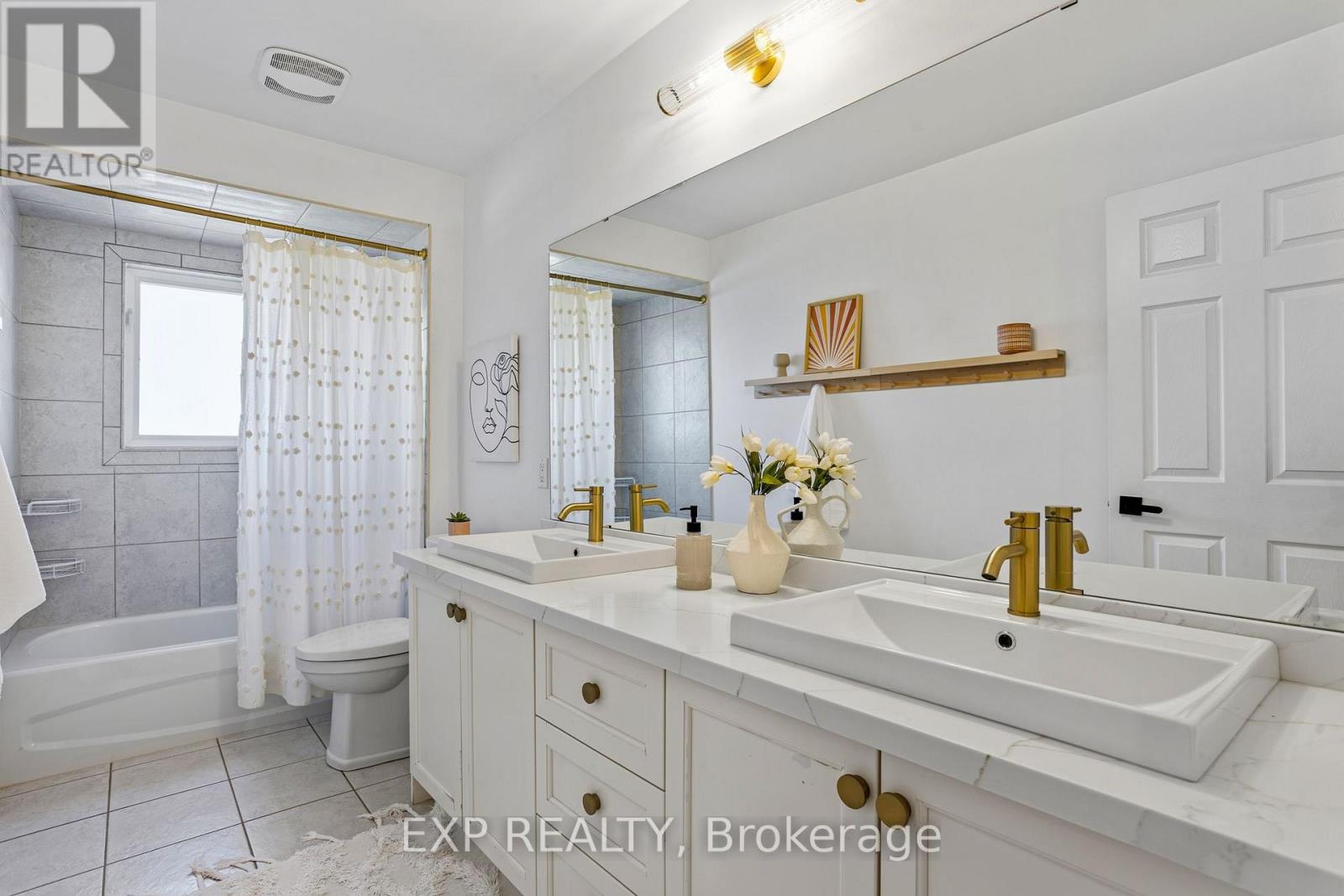 253 UPPER MOUNT ALBION ROAD - 30